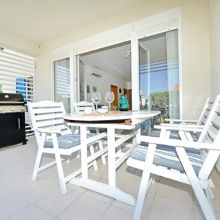 Ema דירה דוברופוליינה