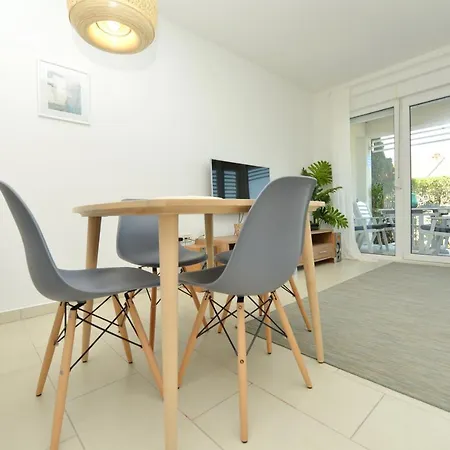 Ema Apartment